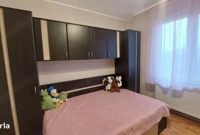 Apartament cu 3 camere decomandat în Gorjului