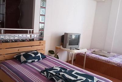 Casă cu Teren 1000 Mp în Central - 2