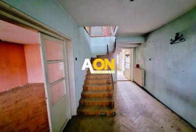 Casa cu 7 camere, 700 mp teren, deschidere la 2 strazi, zona Centru - 3