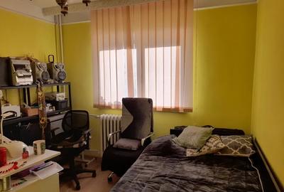 APARTAMENT 3 CAMERE, ETAJU 1, 60 MP UTILI, ALEXANDRU CEL BUN - 1