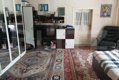 Casă cu 4 camere cu Teren 828 Mp în Central