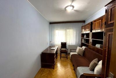 Apartament cu 3 camere decomandat în Gară - 3