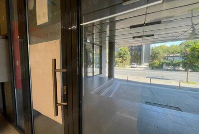 Spațiu comercial, de 107 mp, în Central