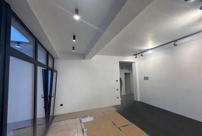 Casă cu 4 camere cu Teren 500 Mp în Palazu Mare