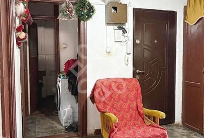 Apartament cu 4 camere de vanzare la etajul 3 in Nufarul - 2