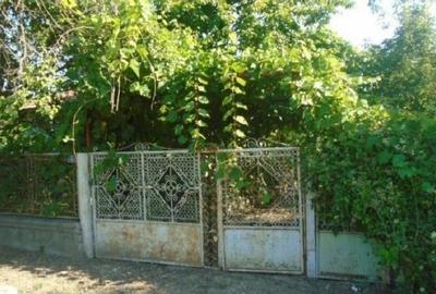 Casa si teren Straoane, cota parte 3/8. ID: R2715611 - 1