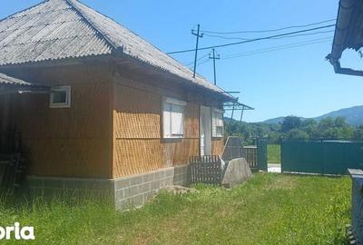 Casă cu 3 camere cu Teren 72 Mp în Leordina - 5