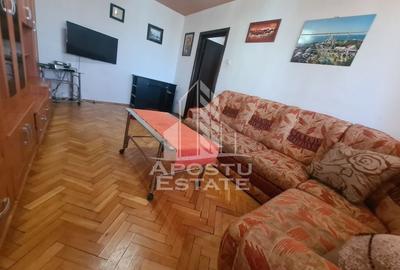 Apartament cu 3 camere, decomandat, Complexul Studențesc - 3