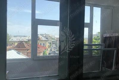 Apartament cu 2 camere semidecomandat în Ultracentral