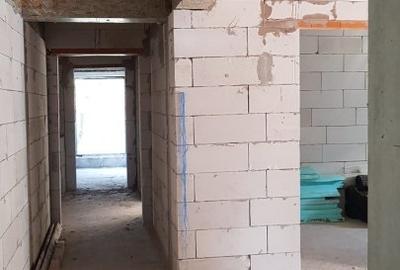 Pensiune deosebită de vânzare în Neptun – la doar 5 minute de plajă! - 10