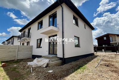 Duplex cu 4 camere cu Canalizare în Tărlungeni - 27
