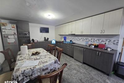 Casă cu 5 camere cu Teren 2000 Mp în Recea - 15