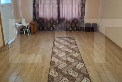 Casă cu 4 camere cu Teren 1644 Mp în Cotu - 10