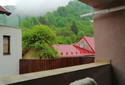 Apartament cu 3 camere semidecomandat în Schei - 3