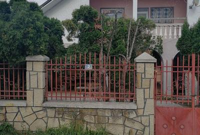 Casa cu etaj la Bistri?a. - 1