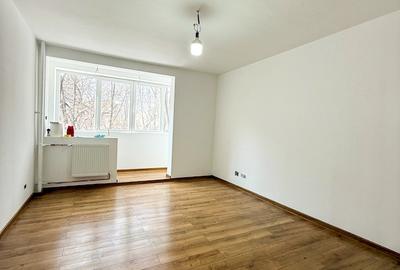 Vanz 2 cam. Metrou Parc Drumul Taberei, Piata Moghioros, Romancierilor - 1