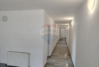 Spațiu comercial, de 798 mp, în Central - 5