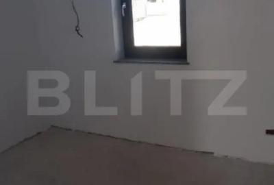 Casă cu 5 camere cu Teren 950 Mp în Central - 4
