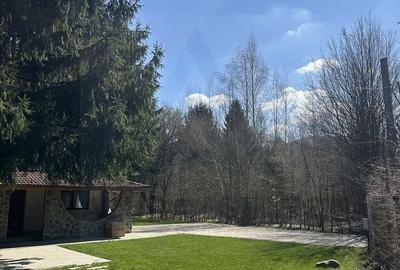 Casă individuală cu 7 camere cu Canalizare în Porumbacu de Sus - 8