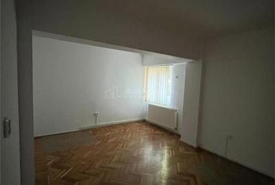 Spațiu comercial, de 260 mp, în Port - 6