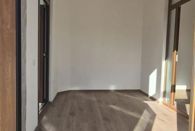 Casă cu 3 camere cu Teren 234 Mp în Central - 8