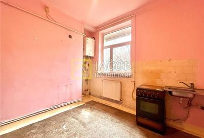 Apartament 2 CD, zona Aviatorilor, etaj 1, Bacau - 9