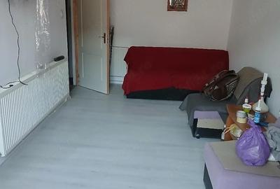 Garsonieră decomandată în Central - 8