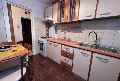 Apartament cu 3 camere semidecomandat în Central - 8