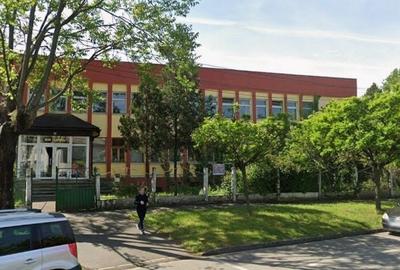 Spațiu industrial, de 15,000 mp, în Valenta - 1