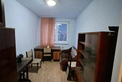 Apartament cu 3 camere decomandat în Central - 1