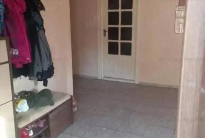 Casă cu 5 camere cu Teren 498 Mp în Radu Negru - 1