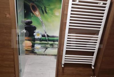 Casă cu 7 camere cu Teren 650 Mp în Central