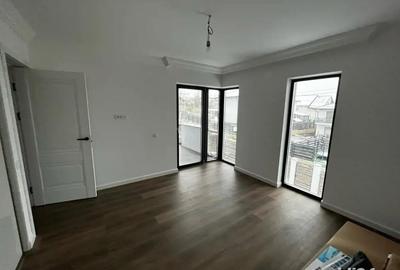 Casă cu 4 camere cu Teren 404 Mp în Hlincea - 2