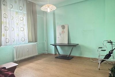 Apartament cu 3 camere decomandat în Drumul Taberei - 3