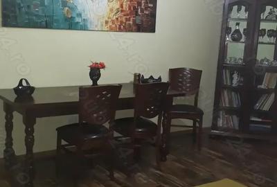 Vand apartament ultracentral, in Gaesti, cu 4 camere decomandate, ( bucatarie, 2 bai si 2 balcoane). - 3