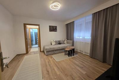 Apartament cu 2 camere semidecomandat în Central - 1