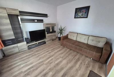 Apartament 3 camere situat la parterul unei vile