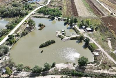 Spațiu comercial, de 4,700,000 mp, în Ineu - 3