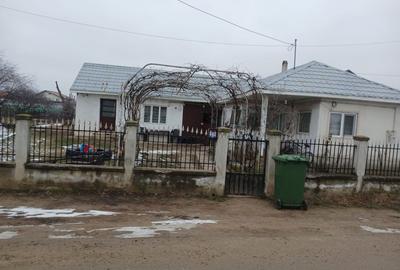 Casă cu 4 camere în Ariceștii Rahtivani - 7