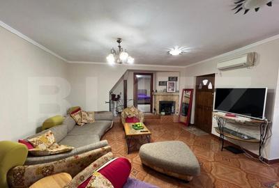 Casa P comercial/1E+M apartament, 3 camere, 333 mp, zona C - 12