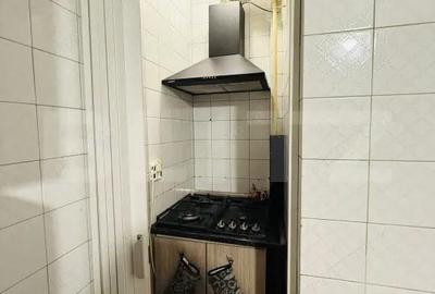 Apartament cu 4 camere decomandat, mobilat în Răcădău - 12