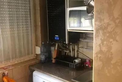 Apartament cu 2 camere decomandat în Complex Studențesc