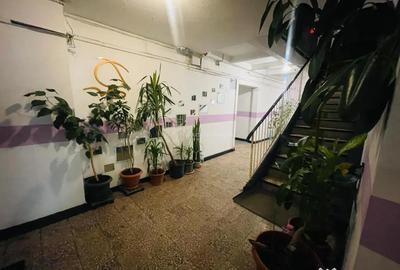 Apartament cu 2 camere semidecomandat în Vitan - 1