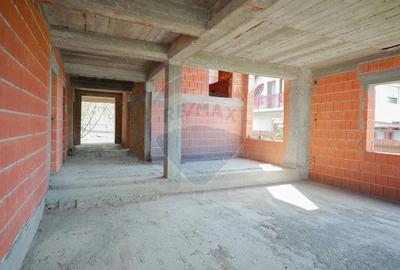 Casă cu Teren 1013 Mp în Cordău - 6