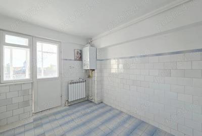 4 camere etaj intermediar 2 grupuri sanitare 90 mp - 4