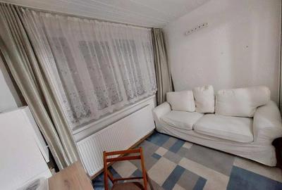 Garsonieră nedecomandată în Central - 1