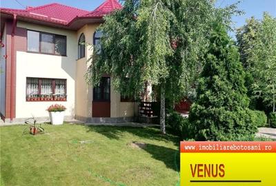 Casă individuală cu 6 camere în Central