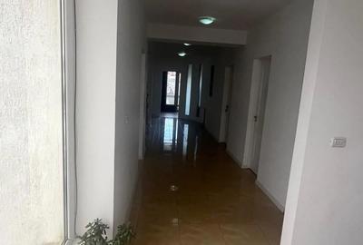 Spațiu comercial, de 35 mp, în Dărmănești - 3