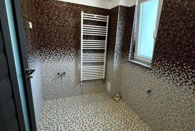 Apartament cu 3 camere decomandat în Central - 2
