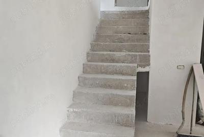 Casă cu 5 camere în Berislăvești - 8
